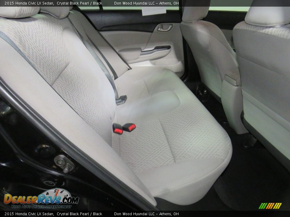 2015 Honda Civic LX Sedan Crystal Black Pearl / Black Photo #21