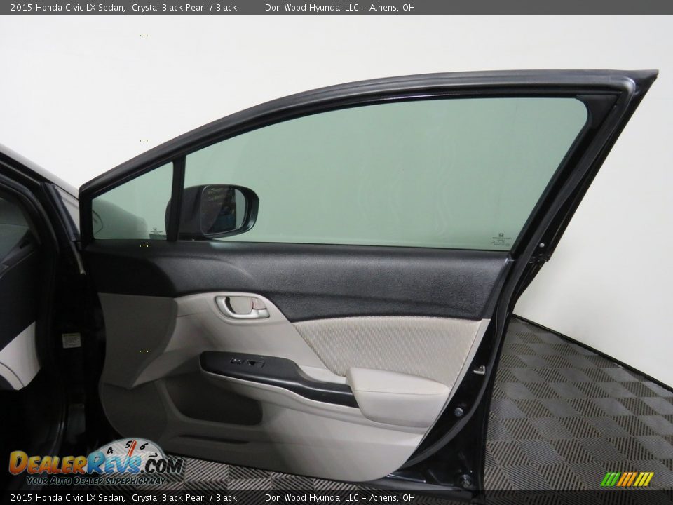 2015 Honda Civic LX Sedan Crystal Black Pearl / Black Photo #22