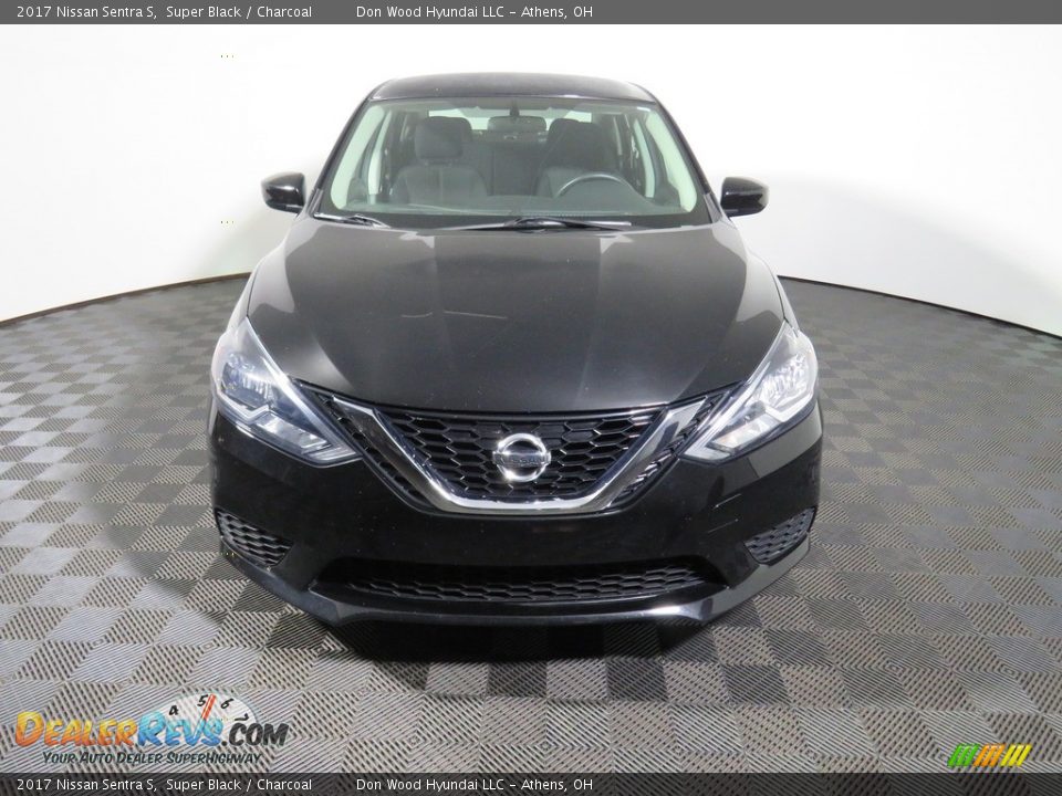 2017 Nissan Sentra S Super Black / Charcoal Photo #4