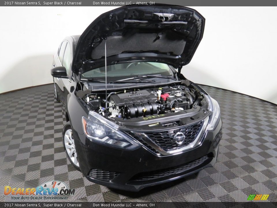 2017 Nissan Sentra S Super Black / Charcoal Photo #5