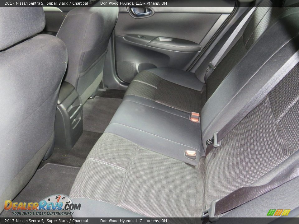 2017 Nissan Sentra S Super Black / Charcoal Photo #20