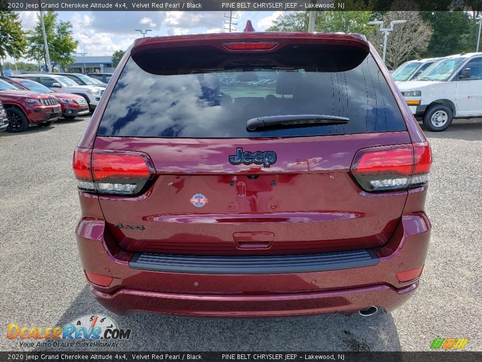 2020 Jeep Grand Cherokee Altitude 4x4 Velvet Red Pearl / Black Photo #5