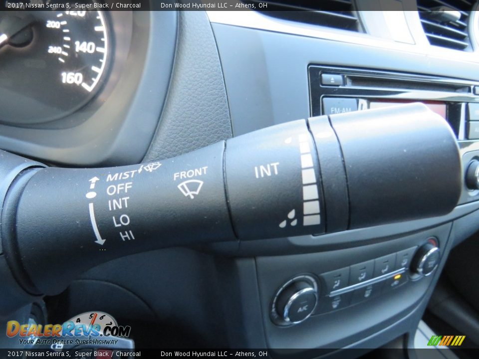 2017 Nissan Sentra S Super Black / Charcoal Photo #29