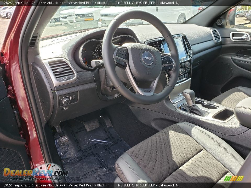 2020 Jeep Grand Cherokee Altitude 4x4 Velvet Red Pearl / Black Photo #7