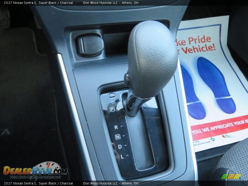 2017 Nissan Sentra S Super Black / Charcoal Photo #35