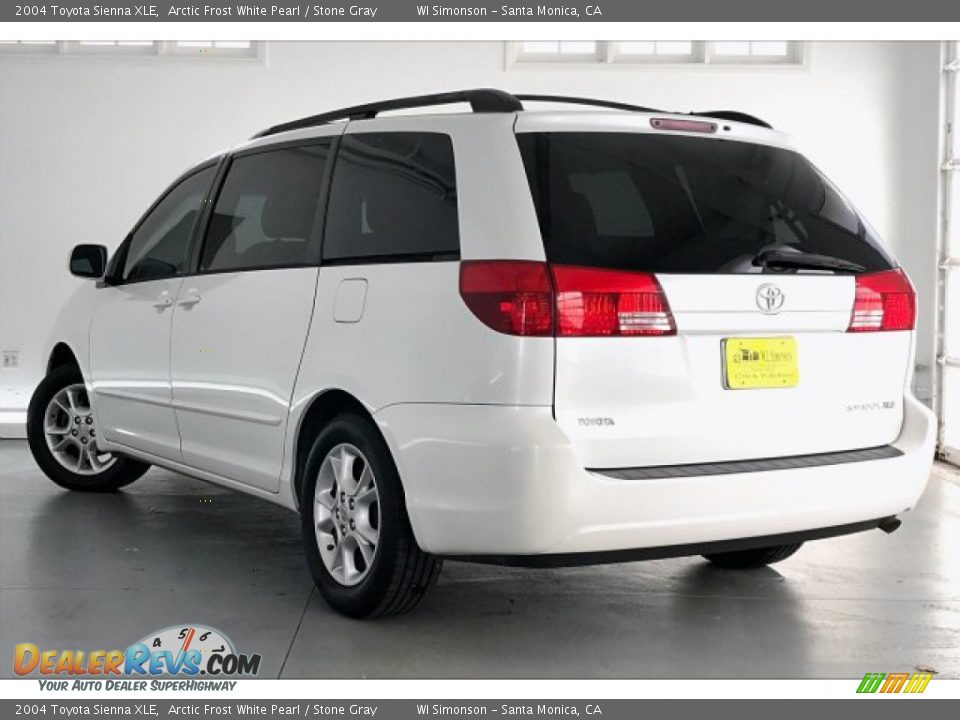 2004 Toyota Sienna XLE Arctic Frost White Pearl / Stone Gray Photo #10