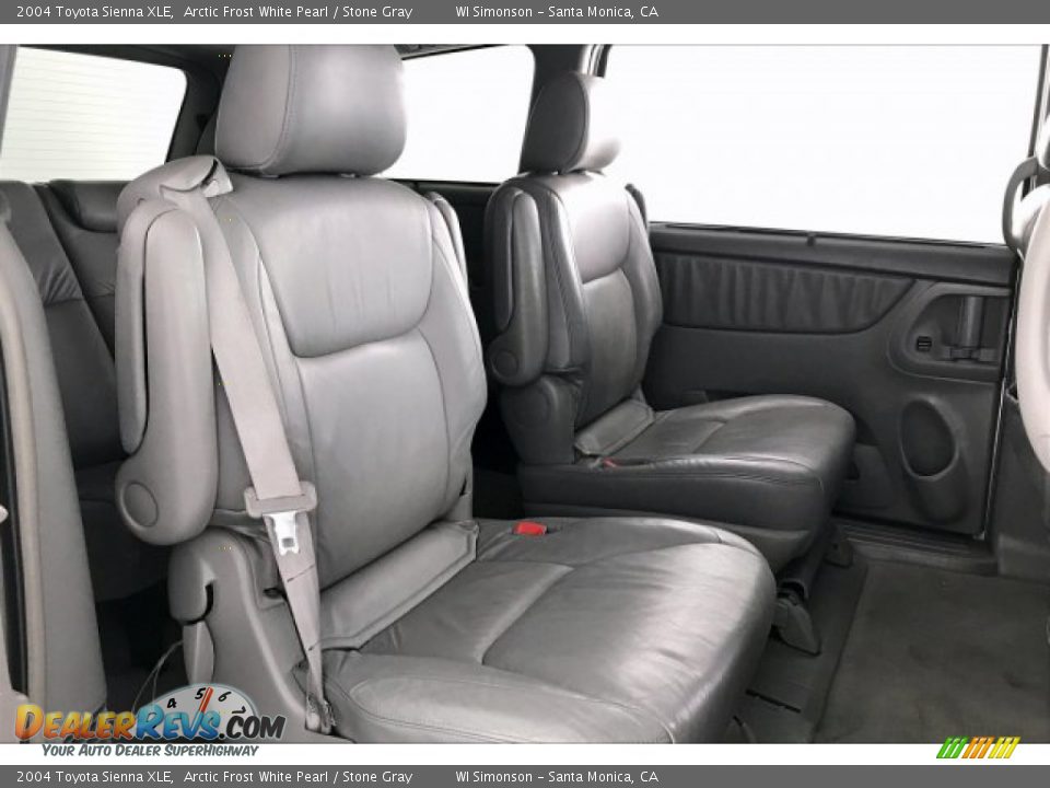 2004 Toyota Sienna XLE Arctic Frost White Pearl / Stone Gray Photo #13