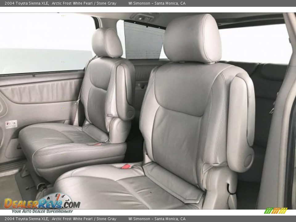 2004 Toyota Sienna XLE Arctic Frost White Pearl / Stone Gray Photo #15