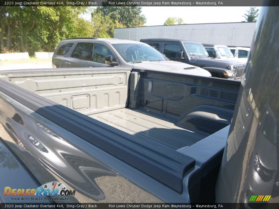 2020 Jeep Gladiator Overland 4x4 Sting-Gray / Black Photo #12