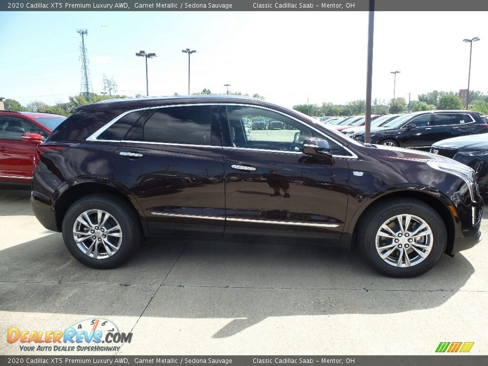 2020 Cadillac XT5 Premium Luxury AWD Garnet Metallic / Sedona Sauvage Photo #2