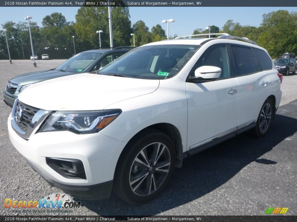 2018 Nissan Pathfinder Platinum 4x4 Pearl White / Charcoal Photo #5
