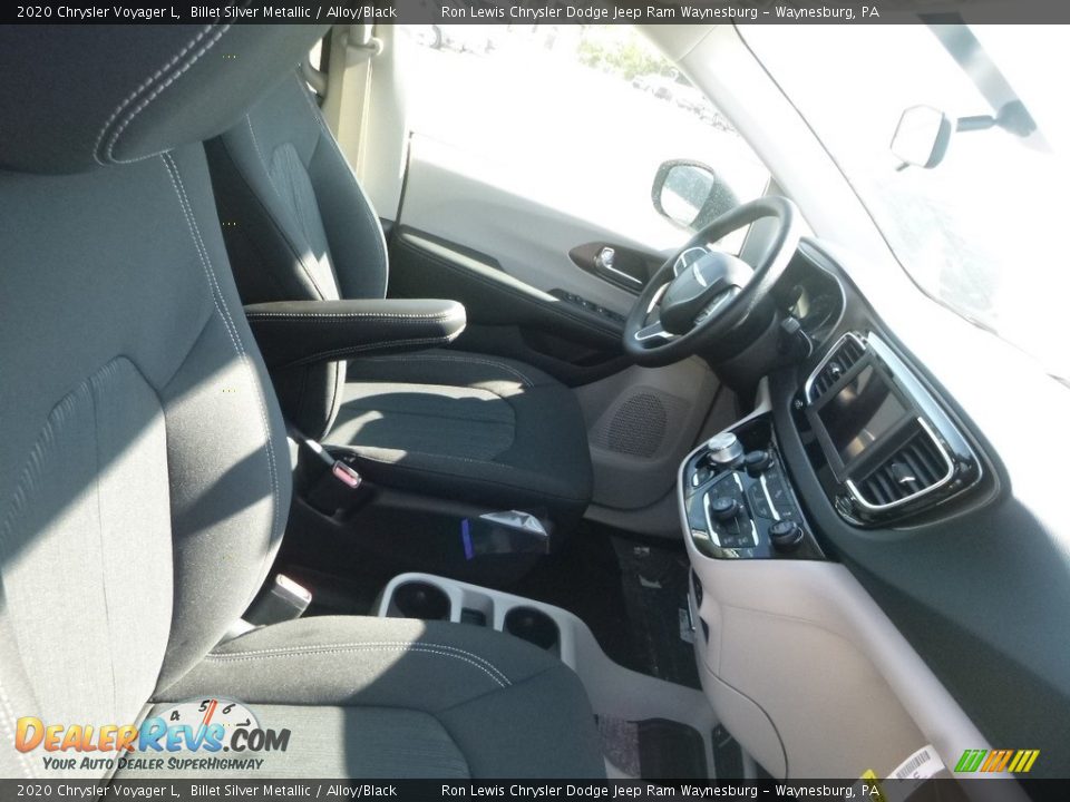2020 Chrysler Voyager L Billet Silver Metallic / Alloy/Black Photo #10