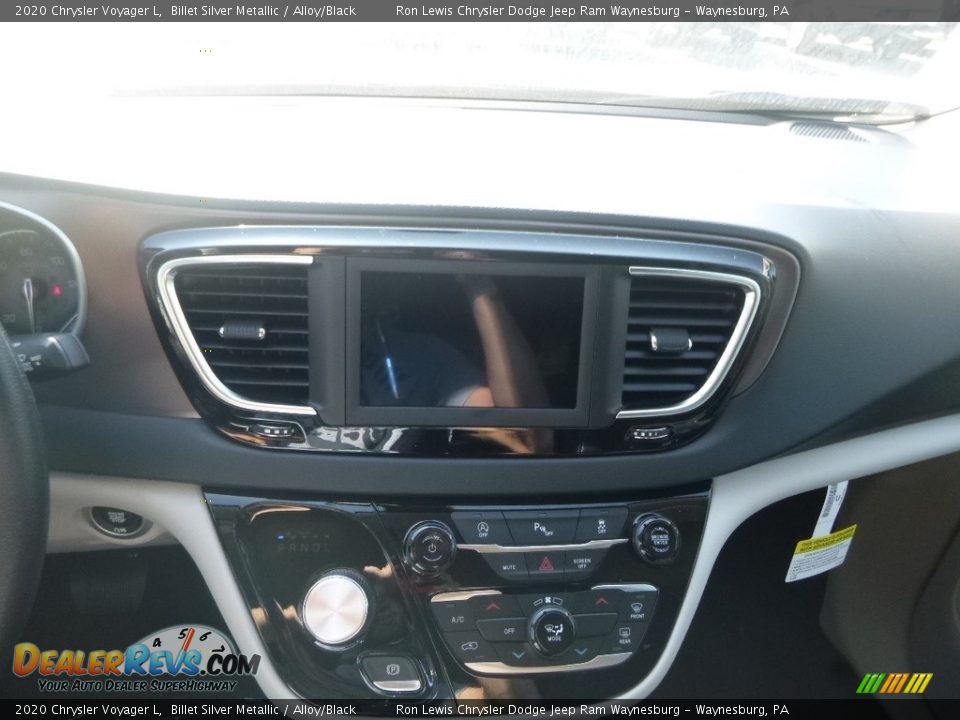 Controls of 2020 Chrysler Voyager L Photo #17