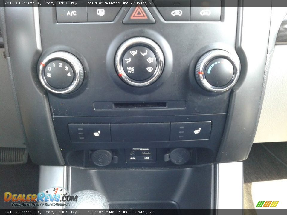 2013 Kia Sorento LX Ebony Black / Gray Photo #22