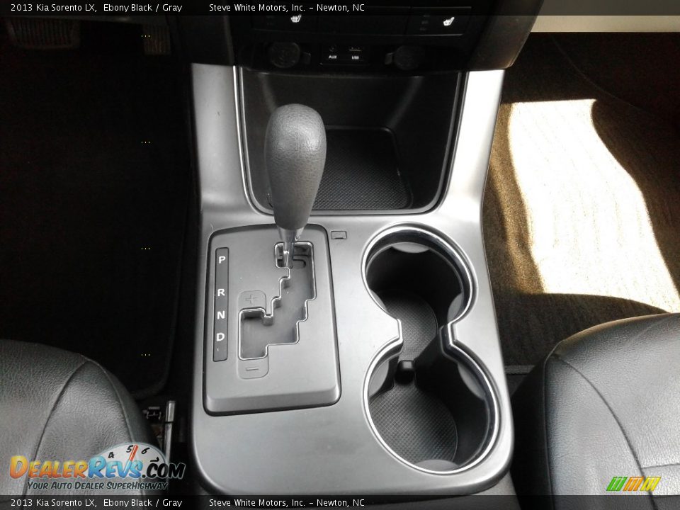 2013 Kia Sorento LX Ebony Black / Gray Photo #24