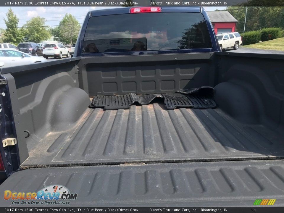 2017 Ram 1500 Express Crew Cab 4x4 True Blue Pearl / Black/Diesel Gray Photo #9