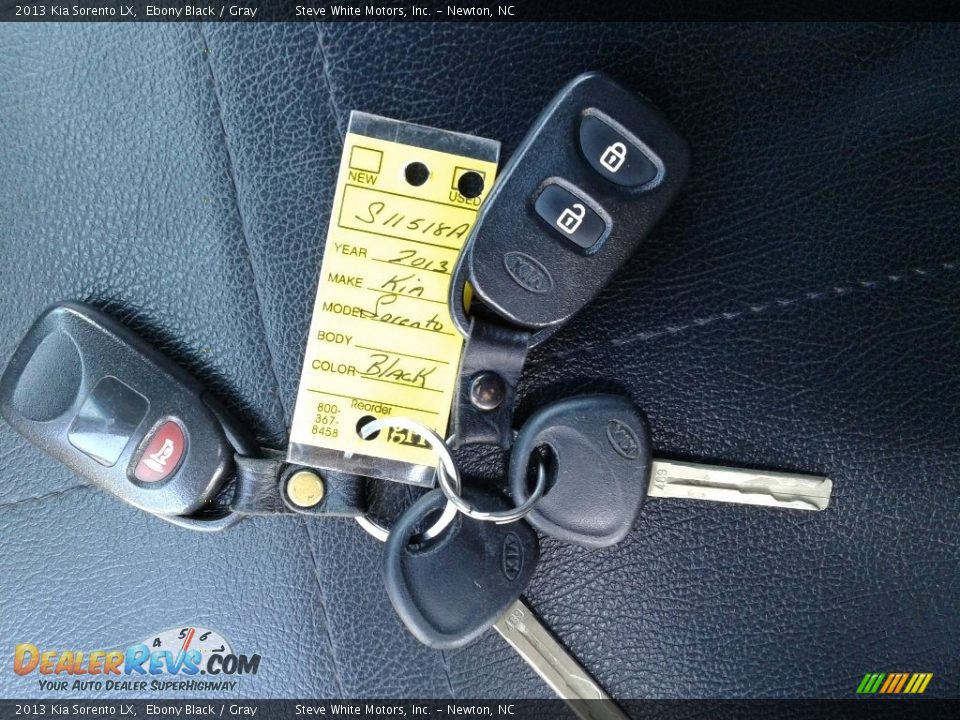 2013 Kia Sorento LX Ebony Black / Gray Photo #29