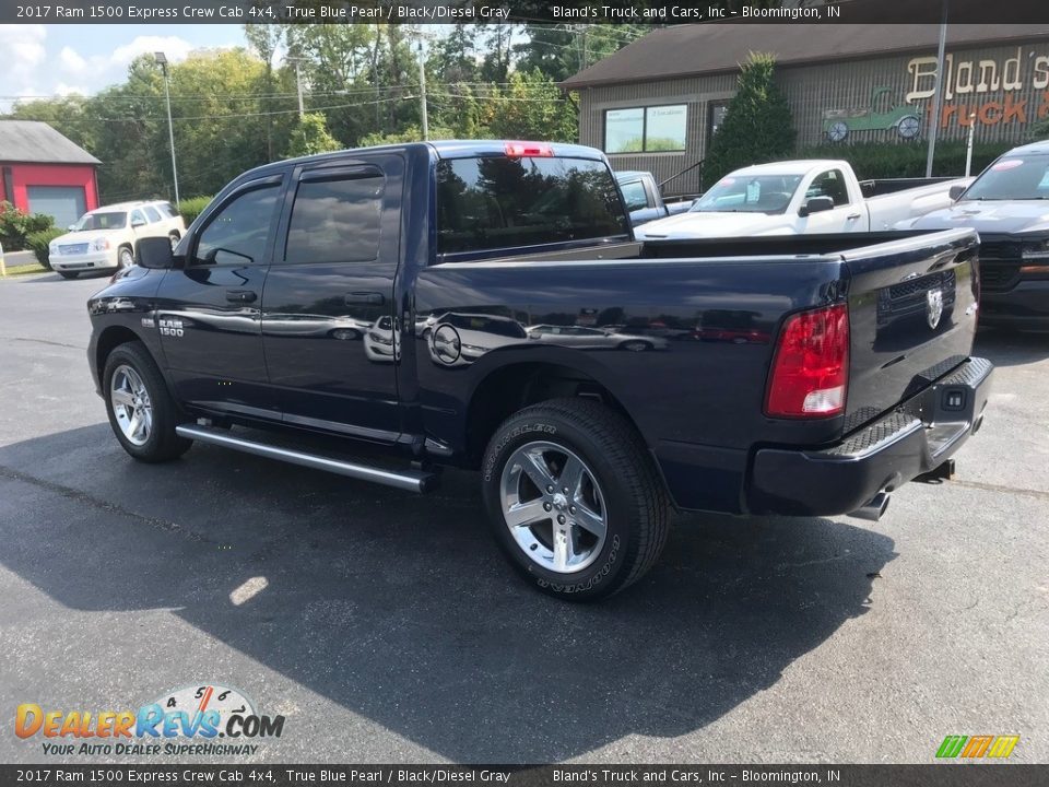 2017 Ram 1500 Express Crew Cab 4x4 True Blue Pearl / Black/Diesel Gray Photo #10