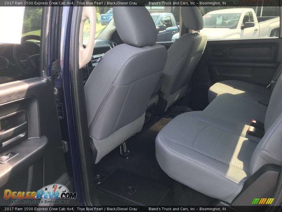 2017 Ram 1500 Express Crew Cab 4x4 True Blue Pearl / Black/Diesel Gray Photo #13