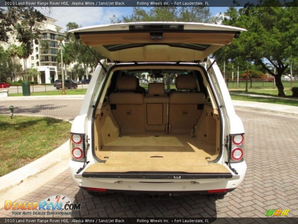 2010 Land Rover Range Rover HSE Trunk Photo #17