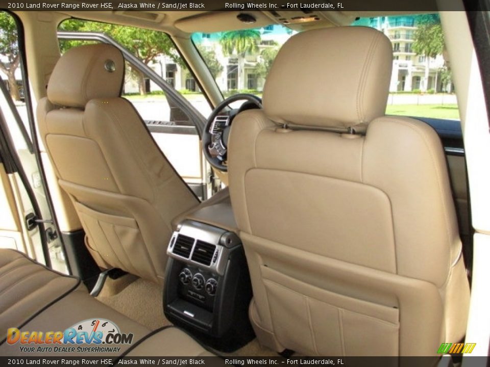 Rear Seat of 2010 Land Rover Range Rover HSE Photo #22