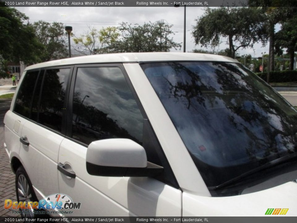 2010 Land Rover Range Rover HSE Alaska White / Sand/Jet Black Photo #23