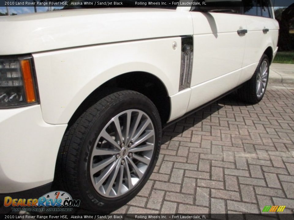 2010 Land Rover Range Rover HSE Alaska White / Sand/Jet Black Photo #26