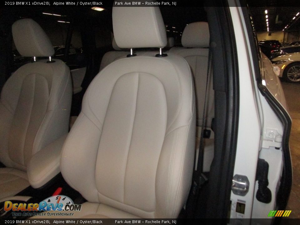2019 BMW X1 xDrive28i Alpine White / Oyster/Black Photo #9