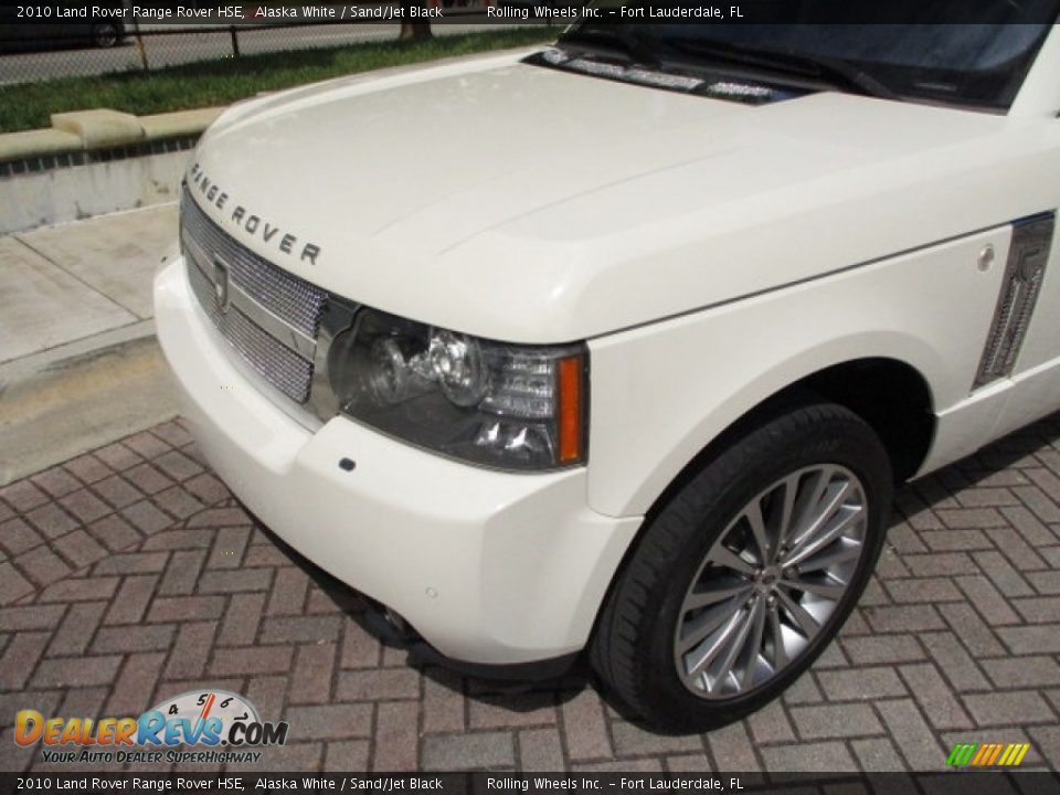 2010 Land Rover Range Rover HSE Alaska White / Sand/Jet Black Photo #29