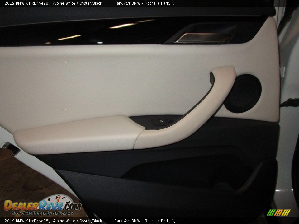 2019 BMW X1 xDrive28i Alpine White / Oyster/Black Photo #11
