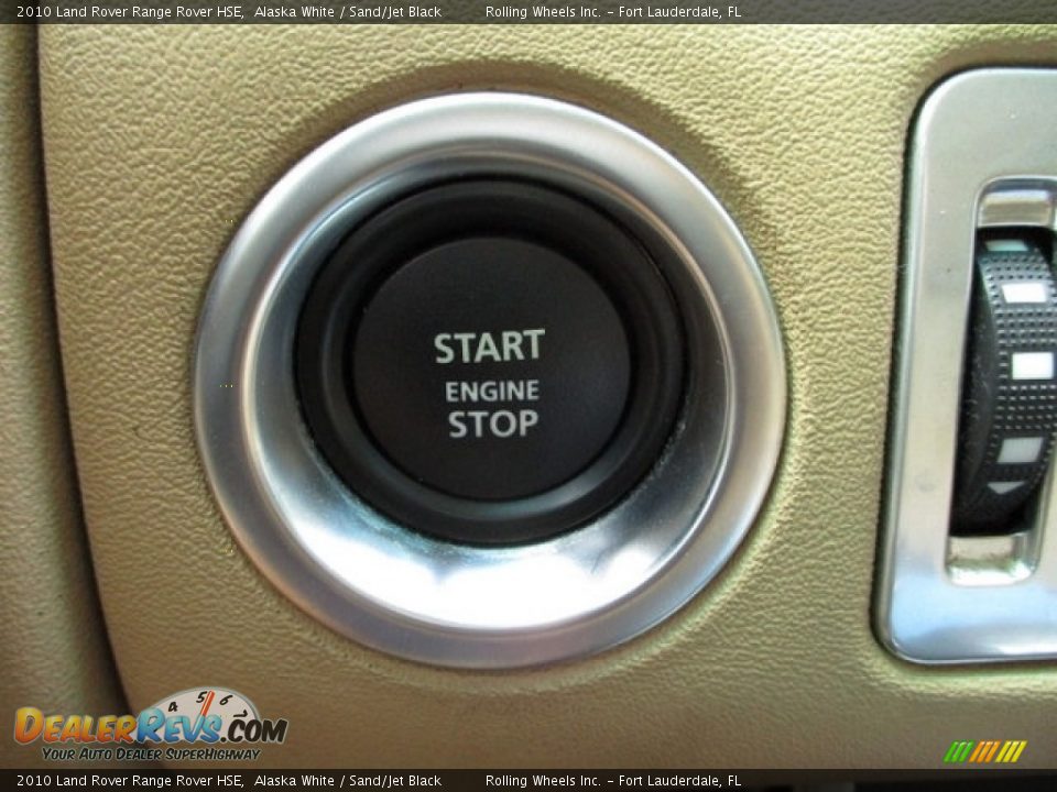 2010 Land Rover Range Rover HSE Alaska White / Sand/Jet Black Photo #31