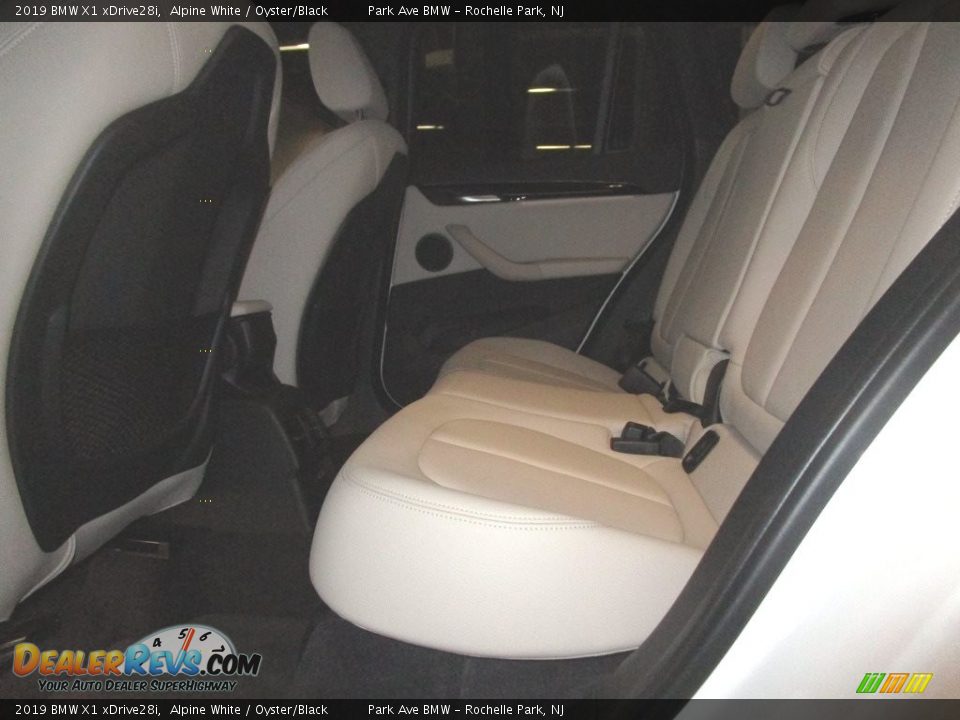2019 BMW X1 xDrive28i Alpine White / Oyster/Black Photo #13