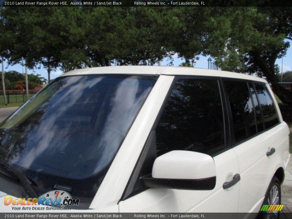 2010 Land Rover Range Rover HSE Alaska White / Sand/Jet Black Photo #33