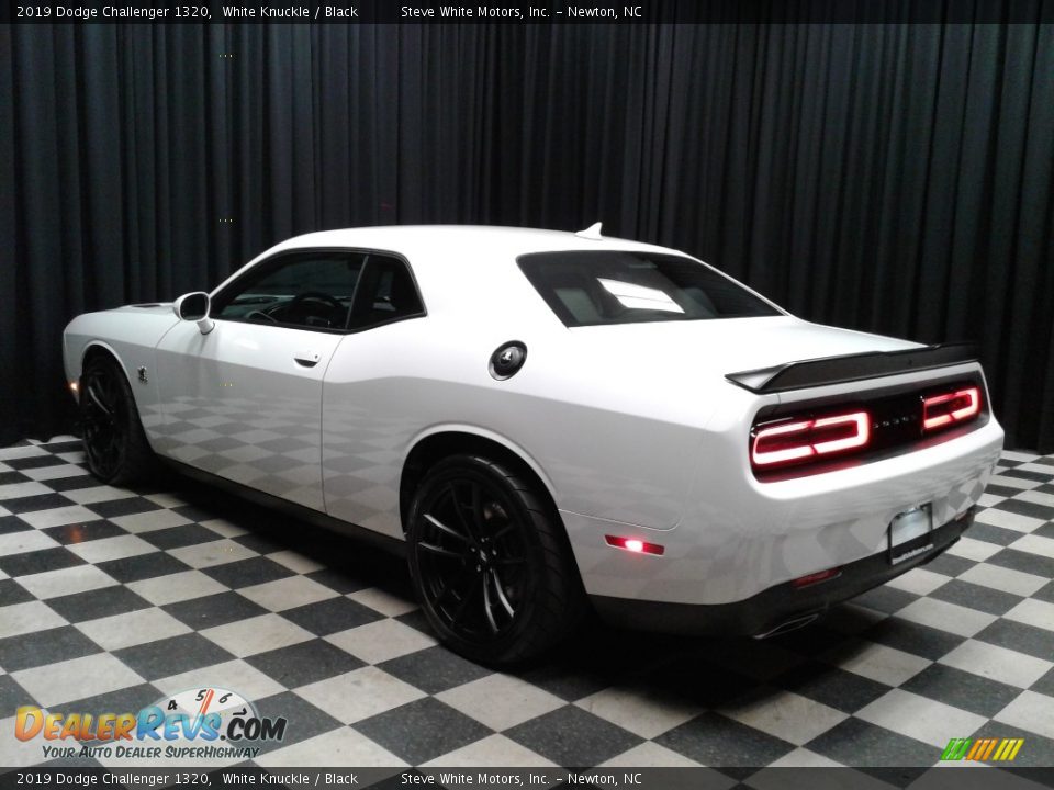 2019 Dodge Challenger 1320 White Knuckle / Black Photo #8