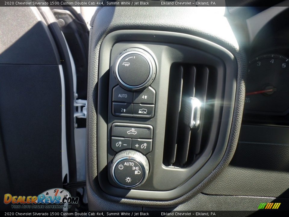 2020 Chevrolet Silverado 1500 Custom Double Cab 4x4 Summit White / Jet Black Photo #23