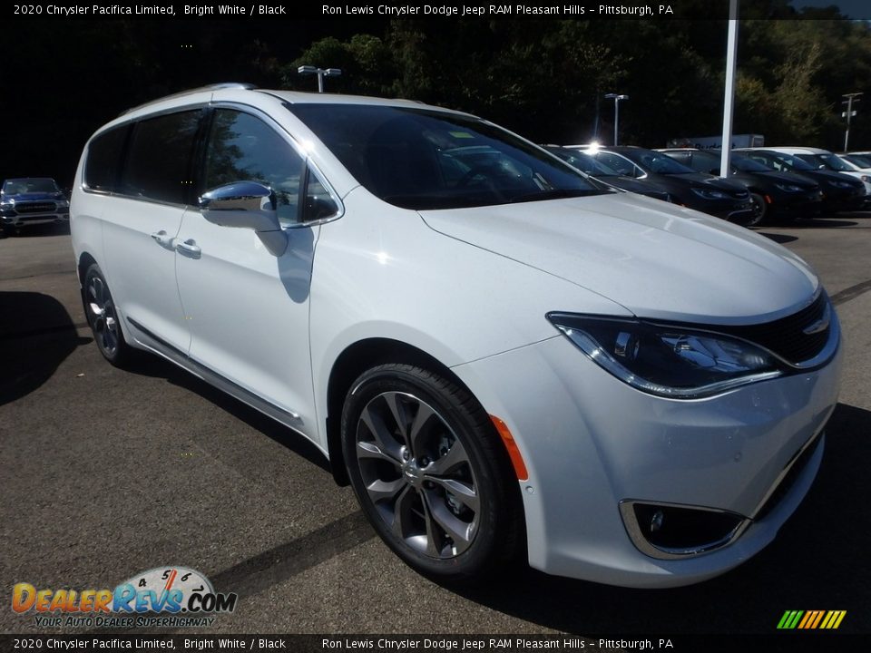 2020 Chrysler Pacifica Limited Bright White / Black Photo #8