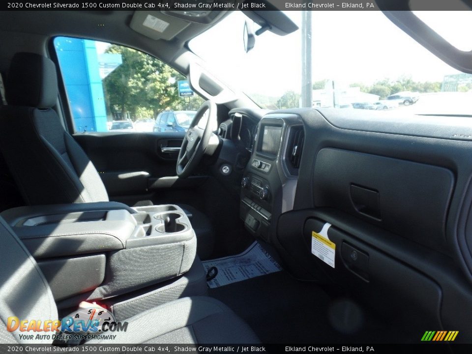 2020 Chevrolet Silverado 1500 Custom Double Cab 4x4 Shadow Gray Metallic / Jet Black Photo #15