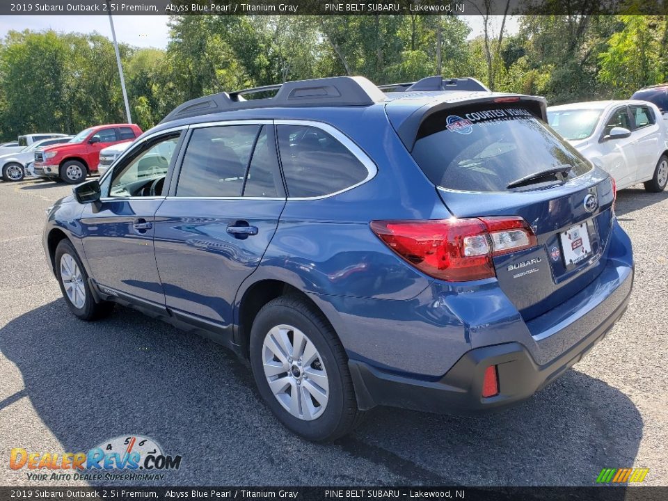 2019 Subaru Outback 2.5i Premium Abyss Blue Pearl / Titanium Gray Photo #2