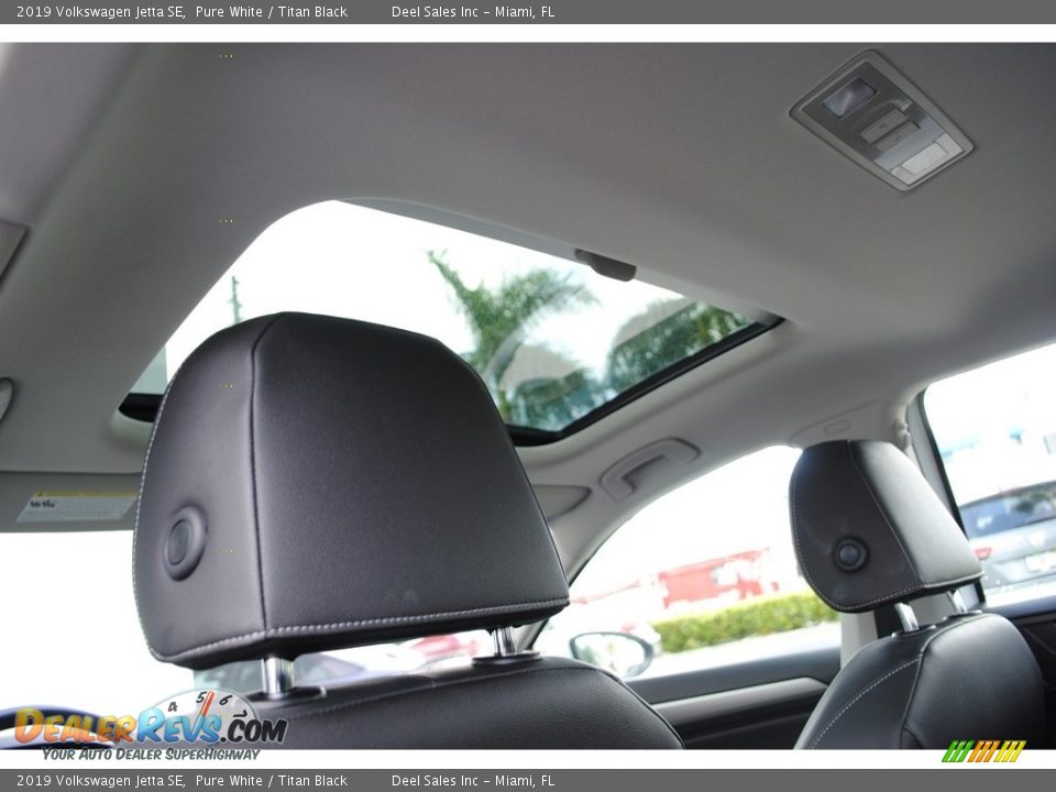 2019 Volkswagen Jetta SE Pure White / Titan Black Photo #11