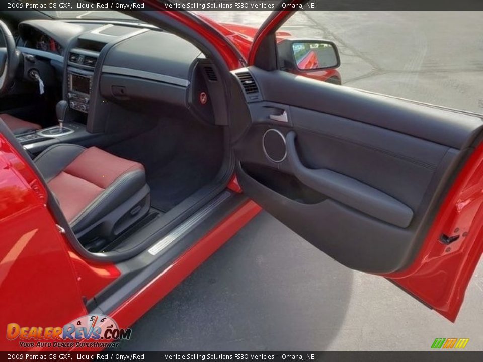 2009 Pontiac G8 GXP Liquid Red / Onyx/Red Photo #12