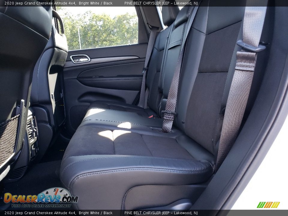 2020 Jeep Grand Cherokee Altitude 4x4 Bright White / Black Photo #6