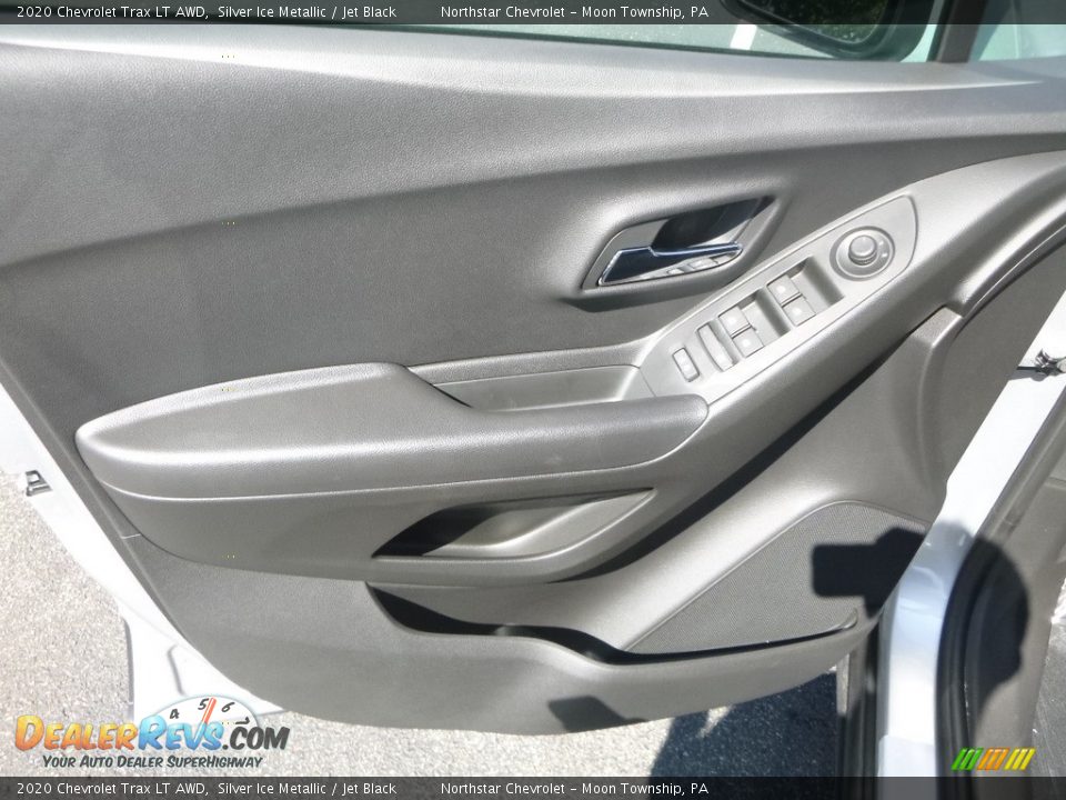 2020 Chevrolet Trax LT AWD Silver Ice Metallic / Jet Black Photo #14