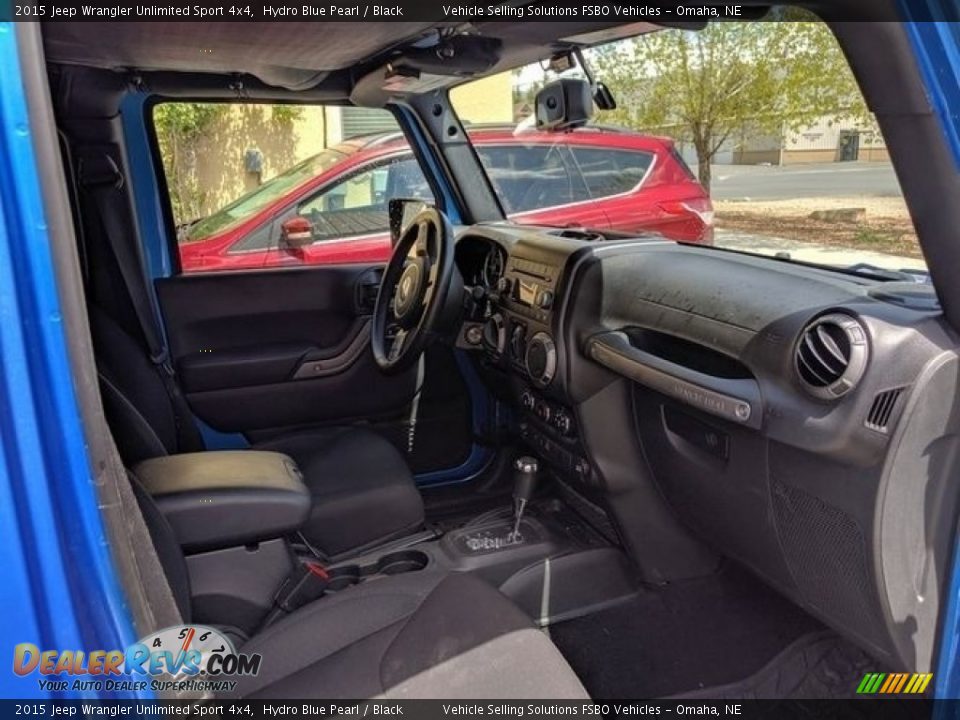 2015 Jeep Wrangler Unlimited Sport 4x4 Hydro Blue Pearl / Black Photo #6