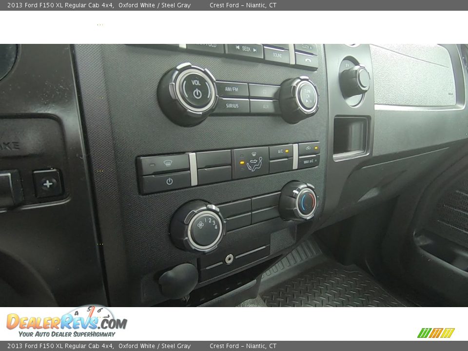 2013 Ford F150 XL Regular Cab 4x4 Oxford White / Steel Gray Photo #16