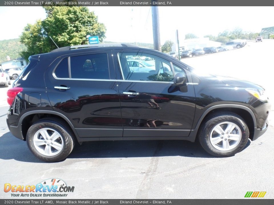 2020 Chevrolet Trax LT AWD Mosaic Black Metallic / Jet Black Photo #5