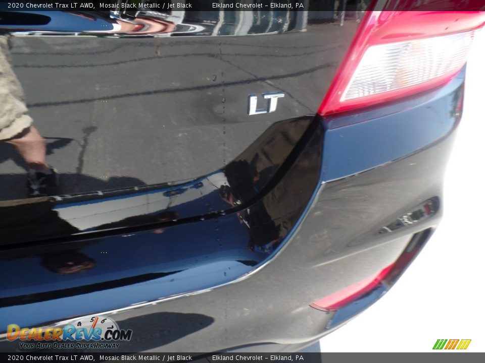 2020 Chevrolet Trax LT AWD Mosaic Black Metallic / Jet Black Photo #12