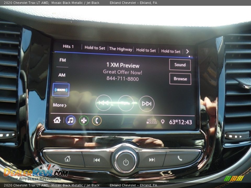 2020 Chevrolet Trax LT AWD Mosaic Black Metallic / Jet Black Photo #25