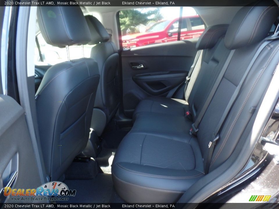 2020 Chevrolet Trax LT AWD Mosaic Black Metallic / Jet Black Photo #32