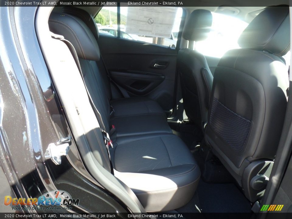 2020 Chevrolet Trax LT AWD Mosaic Black Metallic / Jet Black Photo #35