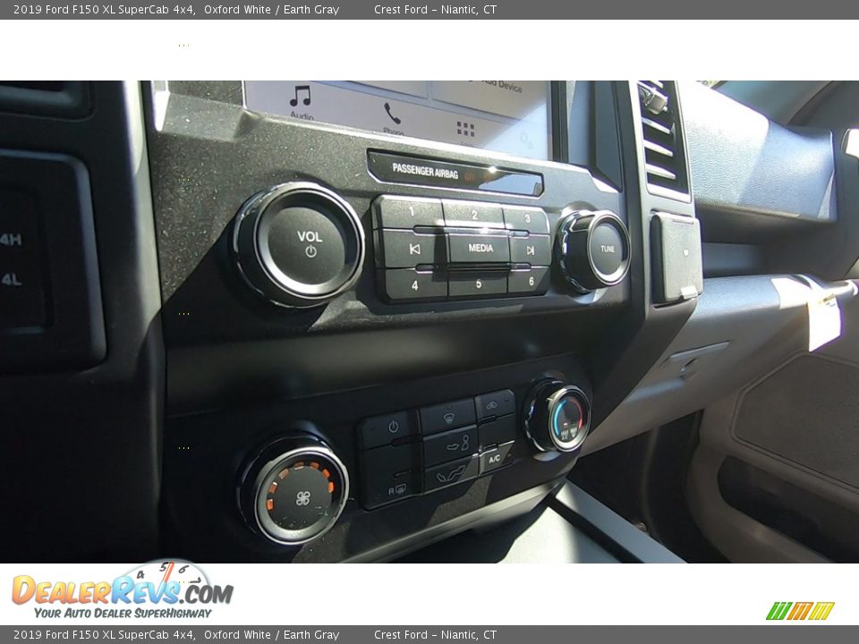 2019 Ford F150 XL SuperCab 4x4 Oxford White / Earth Gray Photo #15